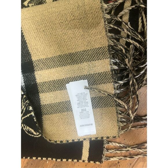 Burberry winter fall scarf wrap shawl - Picture 6 of 10